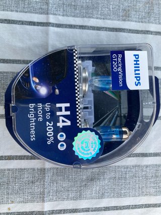 Bombillas Philips RacingVision GT200 H4