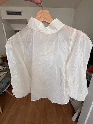 Blusa Zara Satinada Manga Abullonada M