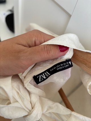 Blusa Zara Satinada Manga Abullonada M