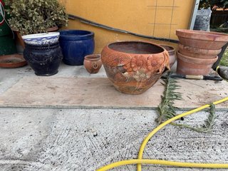 Maceteros antiguos de barro