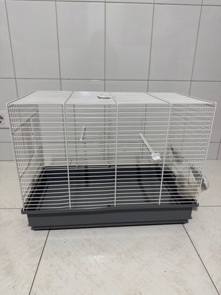 Jaula para pájaros en perfecto estado.
