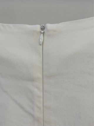 Vestido Muxxn blanco escote corazón
