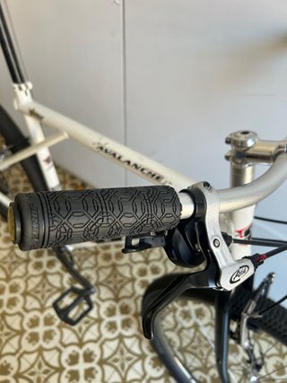 Bicicleta GT Avalanche Blanca talla L (19)
