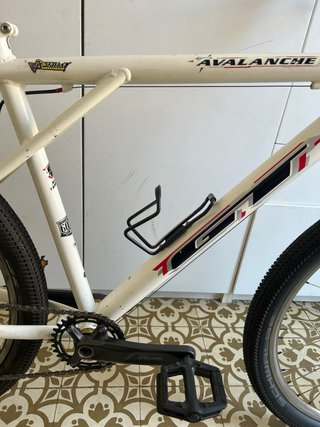 Bicicleta GT Avalanche Blanca talla L (19)