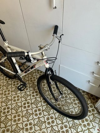 Bicicleta GT Avalanche Blanca talla L (19)