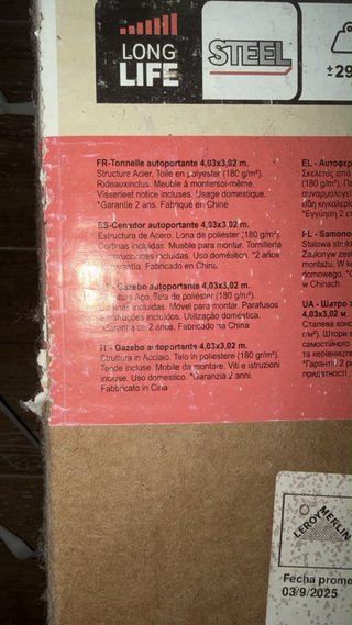 Estructura con cortina para terraza