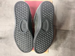 Zapatillas Vans Talla 42 Negro de coleccion