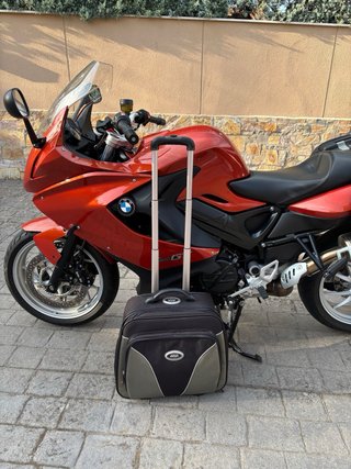 BMW F 800 GT FULL EQUIP - 15.819 km - 4 maletas