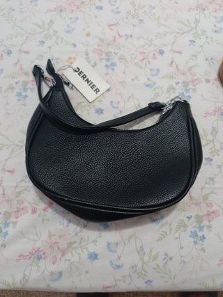 Bolso de mano negro nuevo