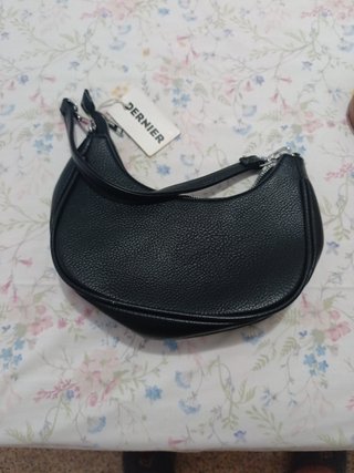 Bolso de mano negro nuevo