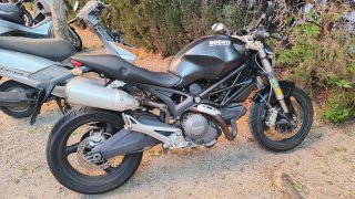 Ducati Monster 696 Negra