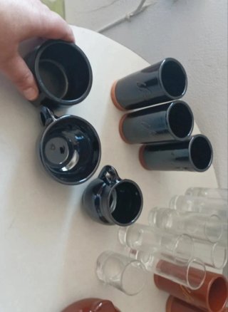 Juego 16 piezas barro + 11 vasos chupito