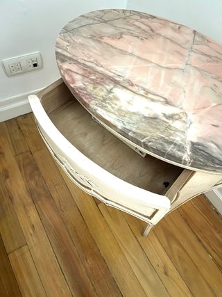Mesita auxiliar antigua mármol y madera