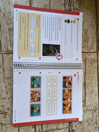 Libro de Lengua Plus para 1.º de Primaria.