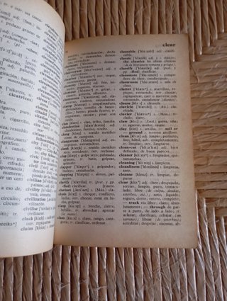Libro: Diccionario Everest Inglés-Español / Esp-In