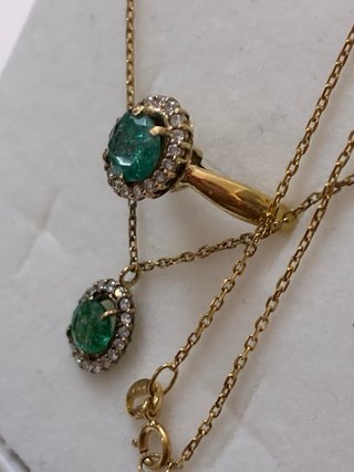 Juego Oro 18k Esmeraldas y Diamantes