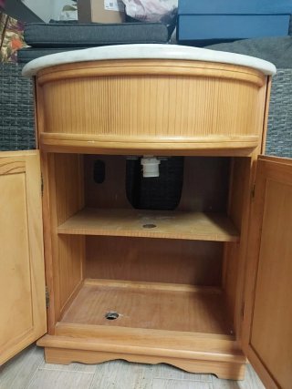 Mueble de baño de madera