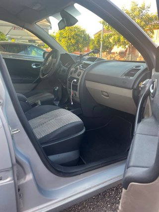 Renault Laguna 2005