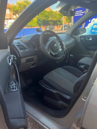 Renault Laguna 2005