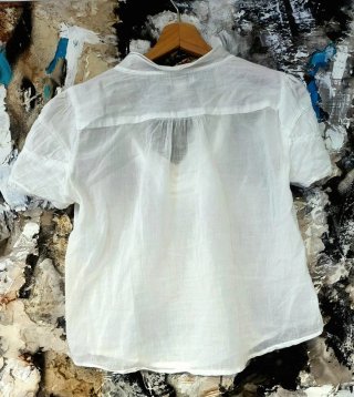 Blusa Sfera Blanca Talla M con Volantes