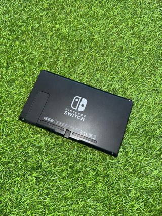 Nintendo Switch V2 + Accesorios