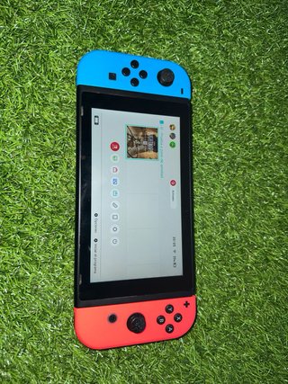 Nintendo Switch V2 + Accesorios