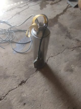 Bomba Sondeo 0.5CV 220V