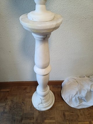 Pedestal de mármol macizo de 140cm aprox