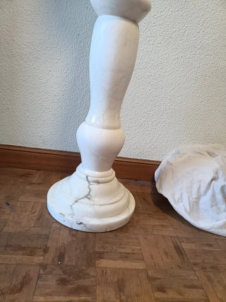 Pedestal de mármol macizo de 140cm aprox