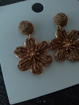 Pendientes flor marrón y dorado