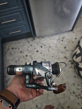 Carrete de pesca Spark X30