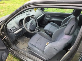 Renault Clio 2004