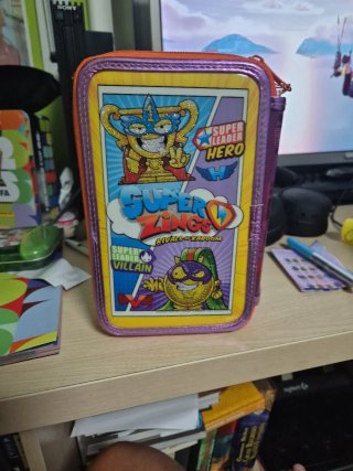 Estuche Super Zings Kid Kazoom