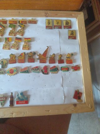 Collezione di spille Coca-Cola