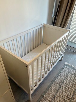 Cuna madera blanca + colchón