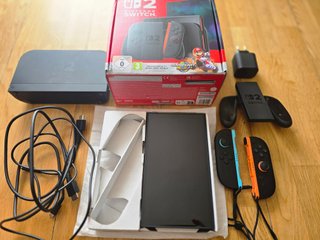 Nintendo Switch 2 + Mario Kart + Funda