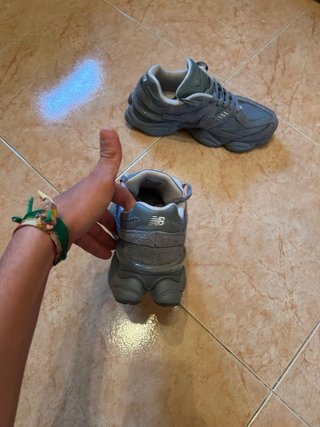 Zapatillas New Balance Gris Usadas 1 Vez
