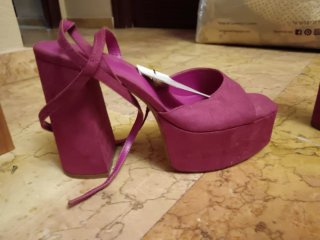 Zapatos tacón plataforma ante fucsia
