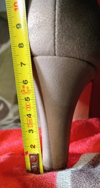 Zapatos de tacón plateados