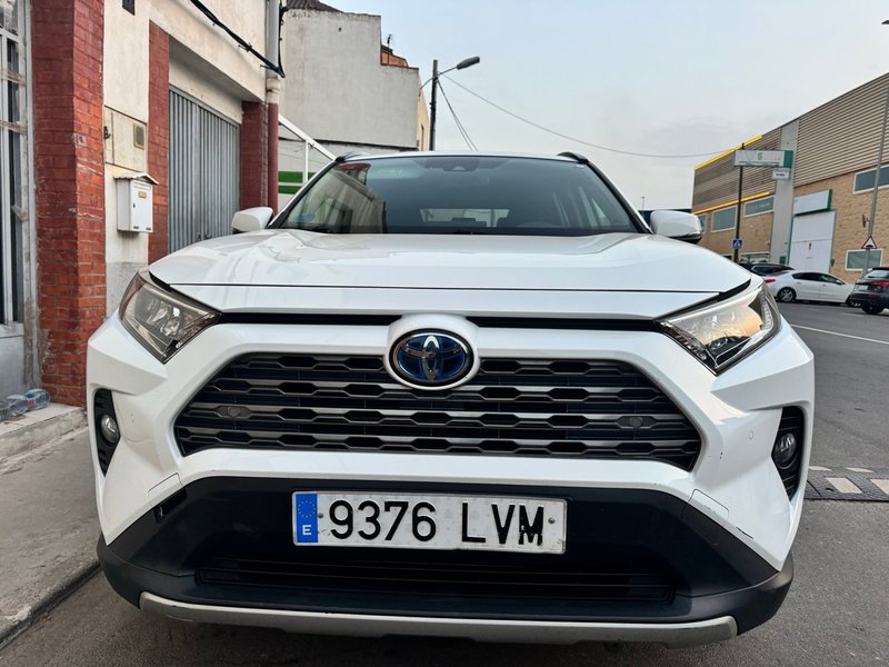 Toyota RAV4 4x4 - foto 1