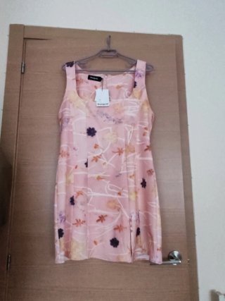 Vestido Desigual floral rosa