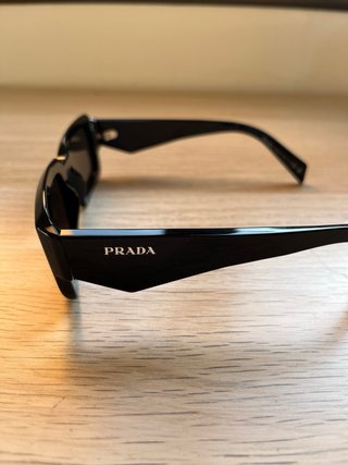 Gafas de sol Prada SPR 27Z Negras
