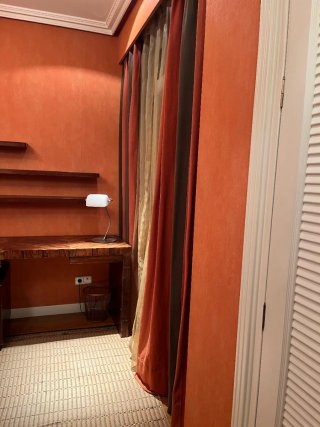 Mobiliario de habitación completo.