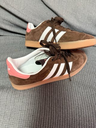 Zapatillas Adidas Gazelle Marrones y Rosas