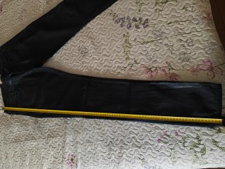 Pantalón Cross Negro con acabado efecto piel. T 36