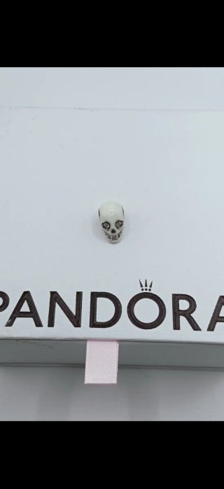 Charm Calavera Luminiscente