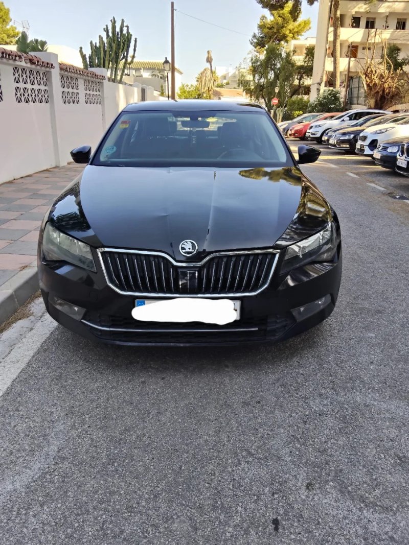Skoda Superb 2018 - foto 1