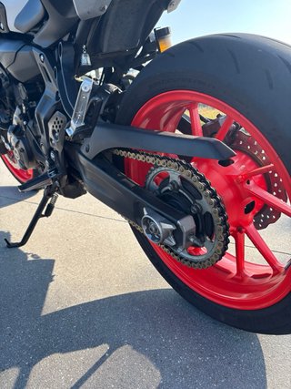 Yamaha MT-07 2019 Negra y Roja