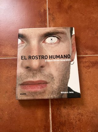 (4x2) El rostro humano - William A. Ewing
