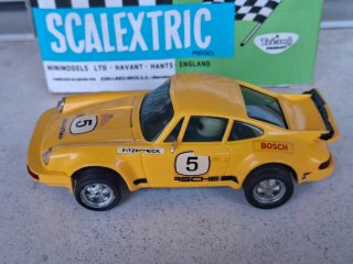 SCALEXTRIC PORSCHE 911 CARRERA RS
